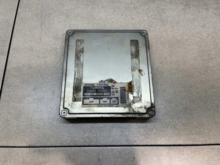 Bedienteil Computer DES MOTORS TOYOTA RAV4 und 2.0 4X4 8966142050