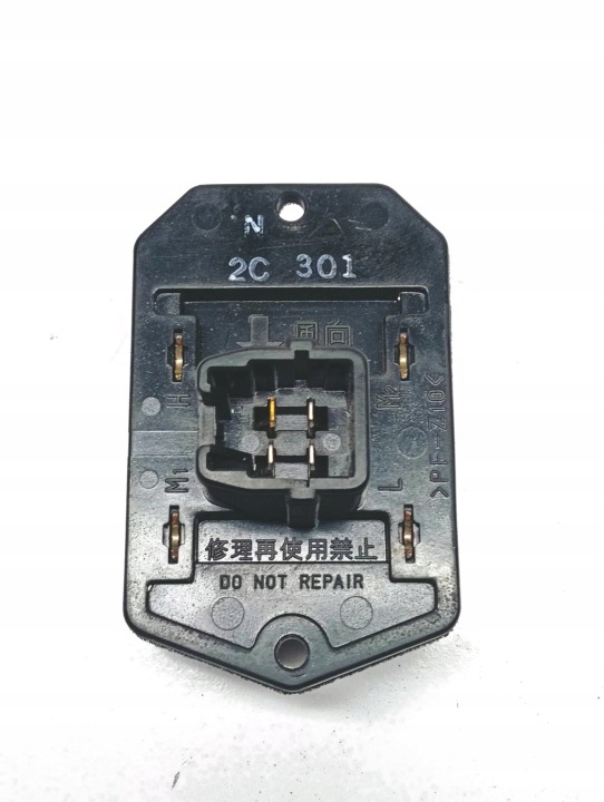 heater fan resistor of a fan TOYOTA Yaris and 4 Pin