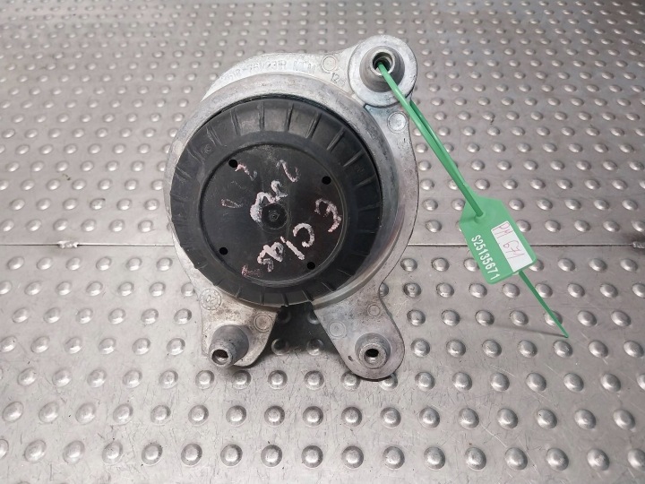 holder engine mount A2052406717 MERCEDES W205 2.2CDI