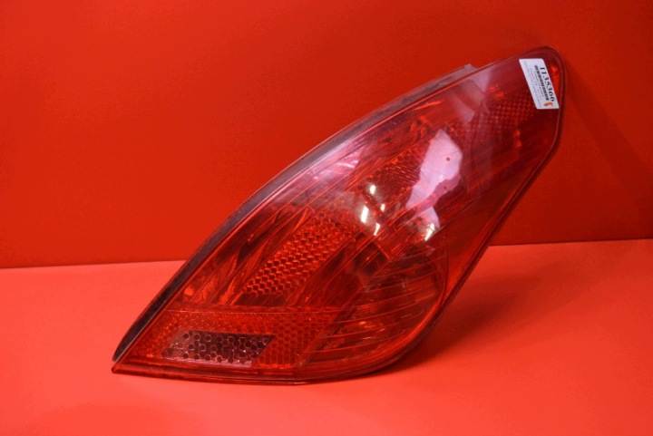 fanale faro destro posteriore posteriore 9680425680 PEUGEOT 308 1 e T7 5D HB 07-11