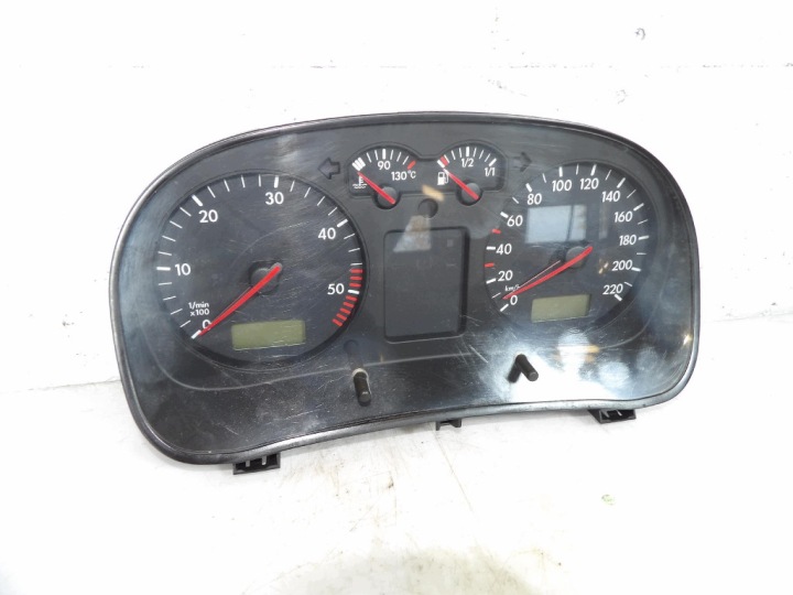 VW GOLF 4 IV 1.9TDI dials 1J0919880D