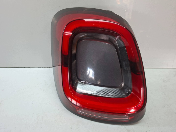 fanale faro posteriore sinistra 52092842 FIAT 500X 2018