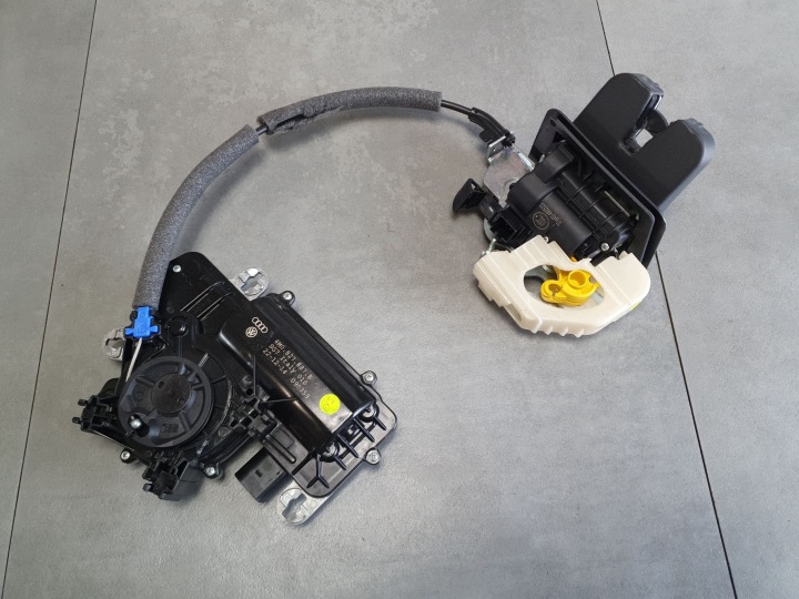 Audi Q7 4M de la Serrure dociag du capot Porte coffre hayon 4M0827506D 4M0827887B