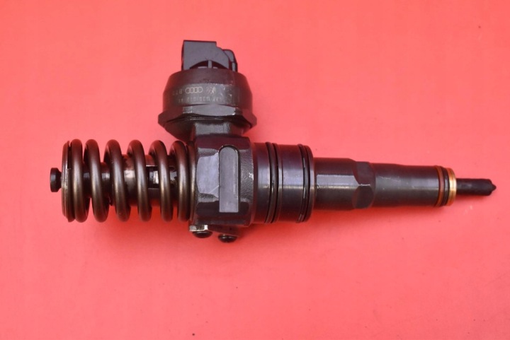 Injecteur Injecteur 038130073AK VW SHARAN 1 et 1.9 TDI 115 KM LIFT 00-03