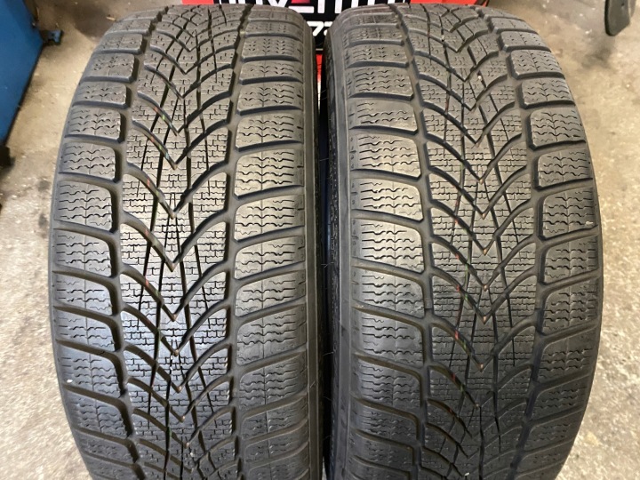 2 Reifen Winter- 205/45R17 Dunlop SP winter sport 4D Run Flat 7mm