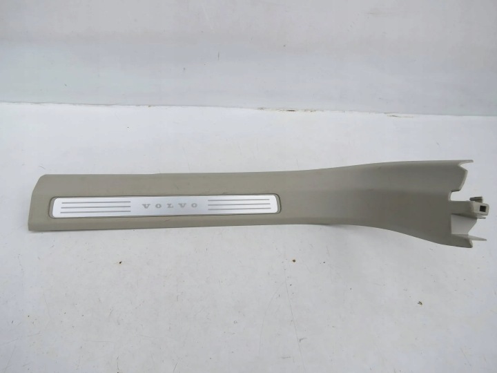 Leiste Schutzleiste Blende Gehäuse DER SCHWELLE schwellen rechts rechts vorne 31448015 VOLVO XC60 II 17