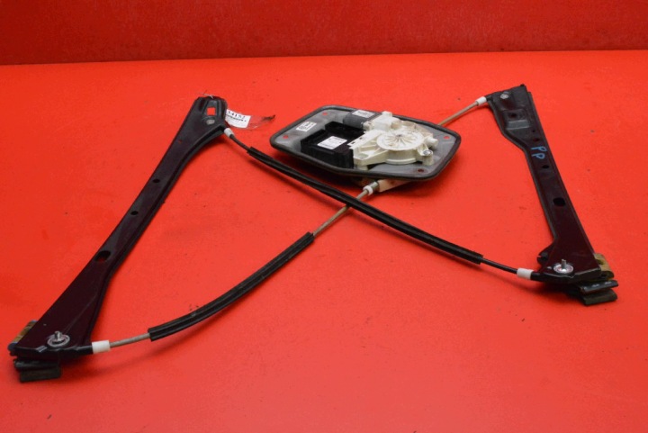 ablakemelő jobb eleje EU 5M1837402F VW GOLF 5 V plusz 03-09