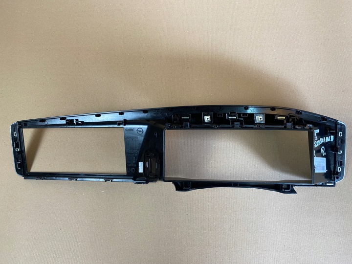 OPEL GRANDLAND LIFT 2022R FALL AUF DIE ROLLE DES DEKOR BOARDS 9836542377 7