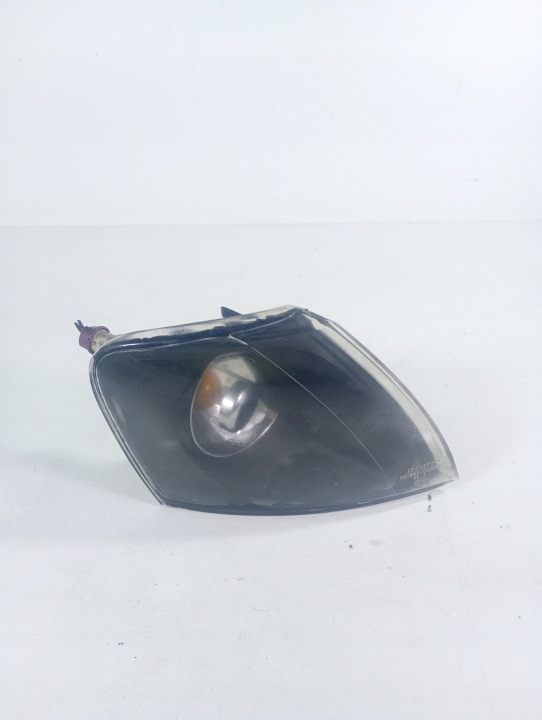 VW PASSAT B5 97-00 Indicateur de direction Droite OE 084411531R
