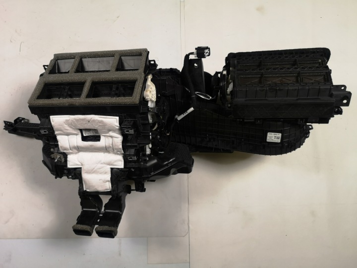 Bloc de chauffage complet Réchauffement Avant Ford Explorer 2020