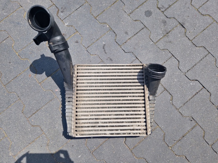 INTERCOOLER Kühler luft VW TOUAREG 2,5TDI