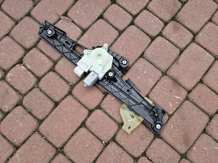 fensterhebermotor vorne vorne rechts Renault Captur II 2 807203293R
