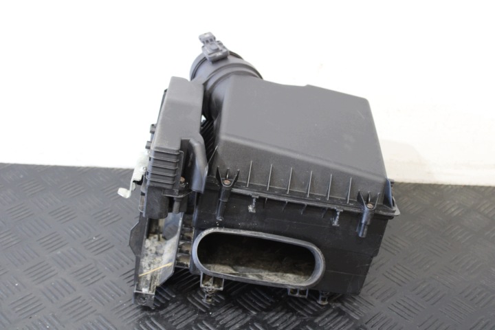 luftfiltergehäuse A6070900301 MERCEDES B-klasse W246 LIFT