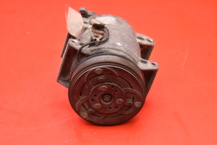 compressor pump of the air conditioning 8708581 VOLVO XC90 2.4 D5 163 KM 02-06