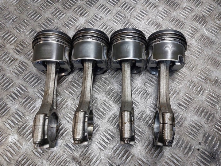 piston + connecting rod VOLKSWAGEN PASSAT B6 2.0 TDI BKP
