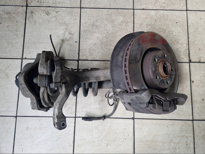 AUDI A6 C6 2.7 TDI amortizer mcpherson glavčina desna prednji dio KOMPLET