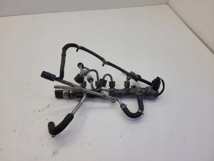 VW SKODA AUDI SEAT 1.6 TDI DELPHI Rampe injection Carburant CXX