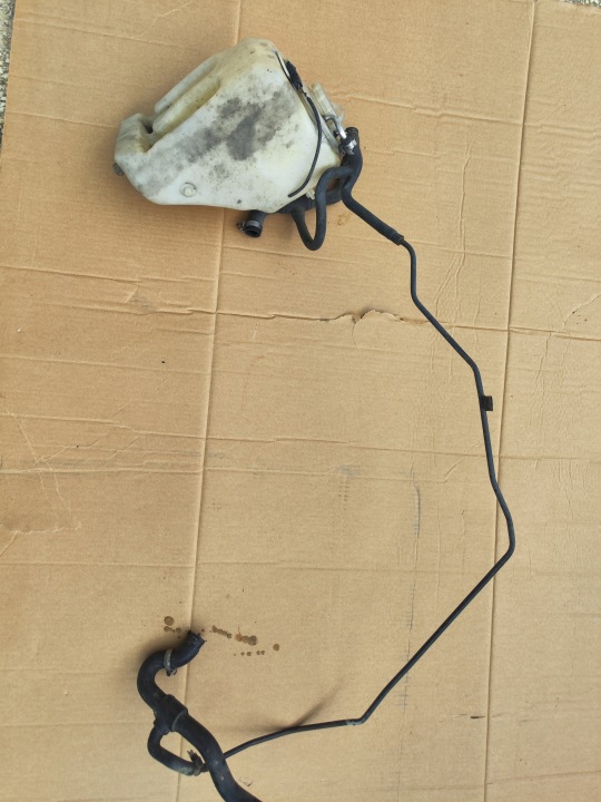 Behälter des Gasses Spritzdüse PODGRZEWANY MERCEDES W124