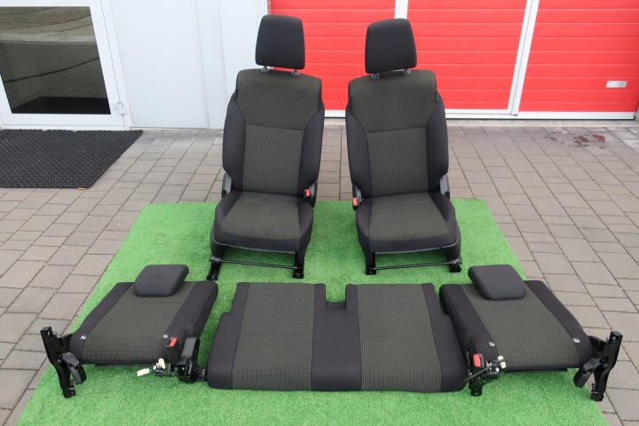 Sedili posteriore SUZUKI JIMNY IV z 2025R GRZANE 2018R> 2025R j. nuovo