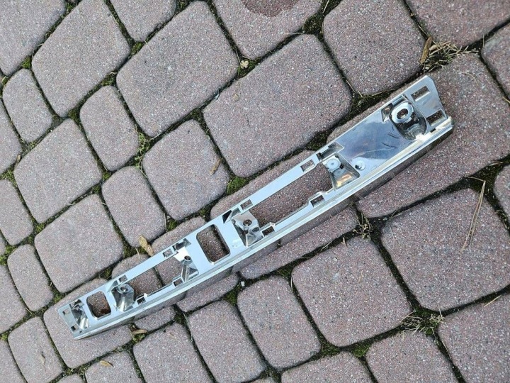 cap rear part bonnet sedan chrom moulding 76801-02K00 Toyota Corolla E210 E21