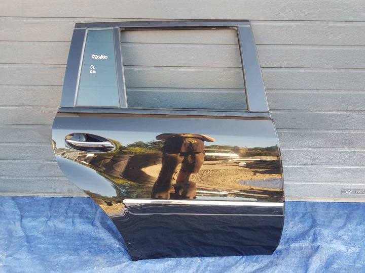MERCEDES GL X164 dveře pravý záď zadní C197 197