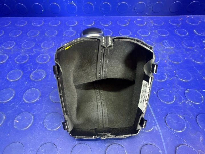 TÄIELIKUD momendi MUUTUSED AUDI A3 8Y KÄSIraamat 6-seeria 8Y0863278E 7