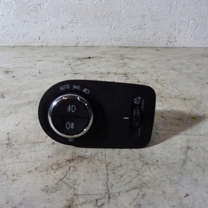 OPEL ASTRA K V prekidač fara 39050760