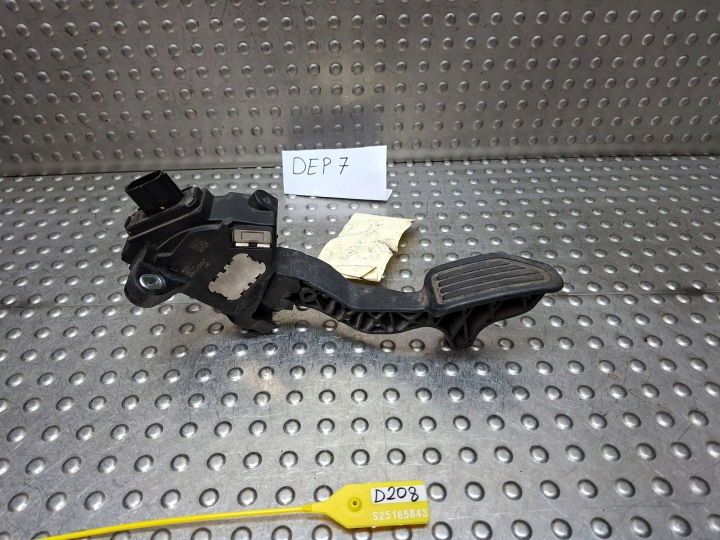 PEDAL Potenziometro del gas / del liquido TOYOTA YARIS III 11- 78110-0D160