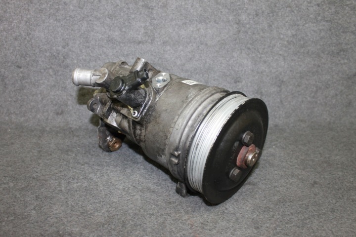 BMW F01 F07 F10 F12 3.0D 4.0D 5.0D N57 pump DYNAMIC DRIVE 6798667 LFR 540