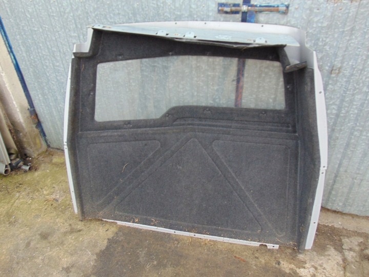 ROAD WALL FALL EUROPE VW VOLKSWAGEN CADDY 2K 14R 10