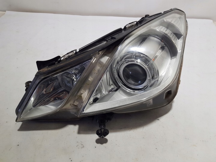 Licht XENON XENON links vorne MERCEDES W207