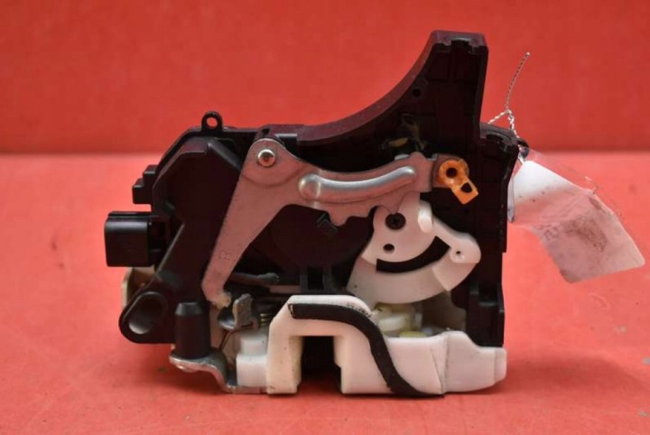 de la Serrure Portière Droite Avant Avant EU CITROEN C-CROSSER 07-13