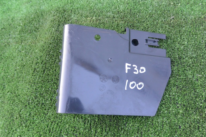 Blende Abdeckung MODULU STEROWNIKA FEM BMW F30 F31