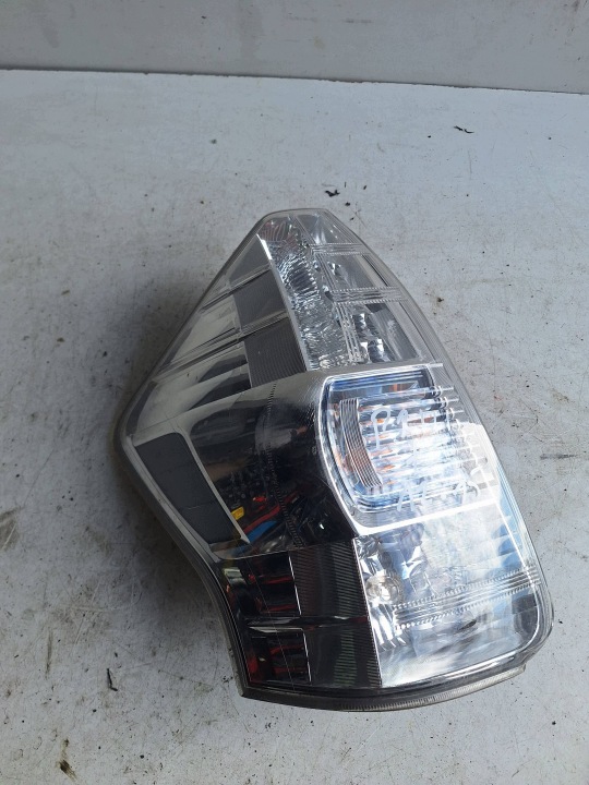 TOYOTA PRIUS positivo 12-15 fanale faro posteriore sinistra