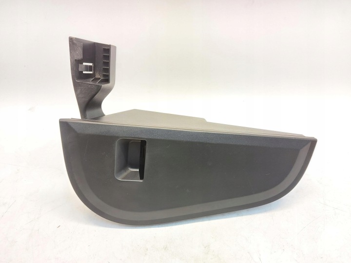 Porsche Taycan GTS 9J1 2023r passenger compartment right mandatory vehicle equipment