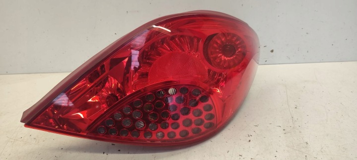 Licht heck hinten rechts Peugeot 207 CC