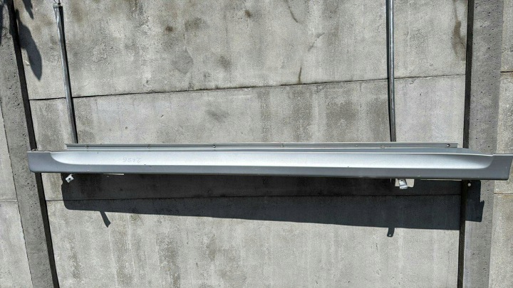 Gauche Moulage Jupe SAAB 9-3 93 vector arc Couleur 268 Berline kombi 02-07 Jupe
