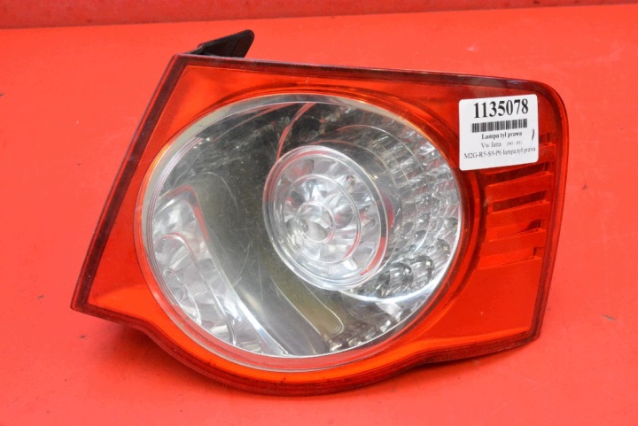 lámpa jobb hátsó hátso LED 1K5945096G VW JETTA 5 V szedán 05-11