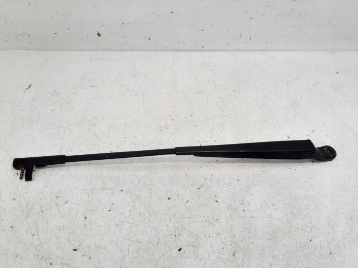 wischerarm rechts 8200360824 Renault Modus