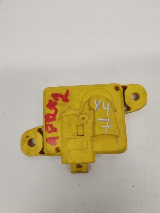 Capteur sensor uderzeniowy Opel Astra II 09133281