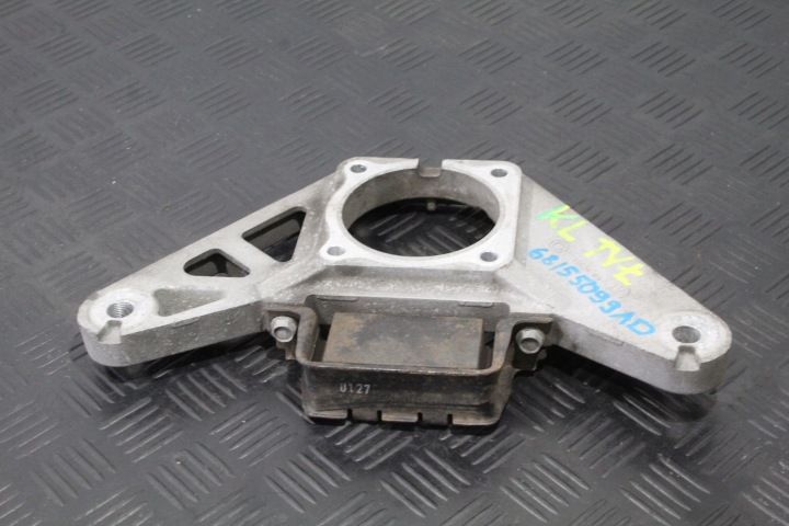 SUPPORT SUPPORT PLAQUE ARRIÈRE JEEP CHEROKEE KL 68155099AD