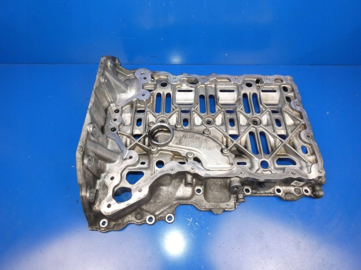 MERCEDES E KLASA W213 W205 W253 2.0 CDI oil sump KRATER