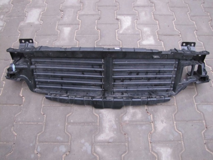 VOLVO XC60 II blinds air line air duct air line support panel for radiators