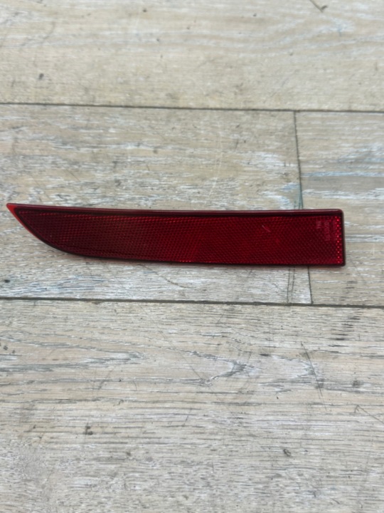 SZKLO ODBLASKOWE Pare choc MPAKIET Arrière Gauche BMW G70 8084151