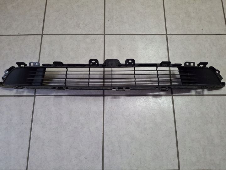 Grille Pare choc Avant Moyen TESLA MODEL Y 2020R->