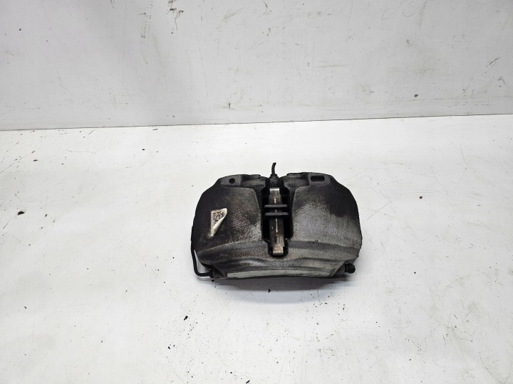 Bremssattel Bremse Sattel Brems- rechts vorne AUDI A4 B9 A5 8W 8W06CA 974