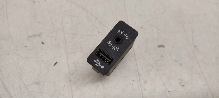 Adaptateur zlacze AUX Mini R60S Countryman 2,0D