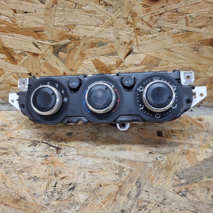 FORD FOCUS MK2 04-11R panel ovládání NAWIEWEM 7M5T19980AA
