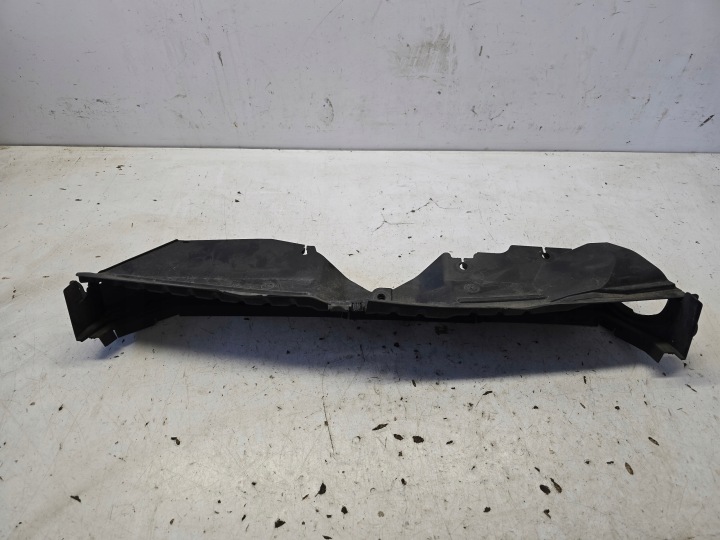 OPEL ASTRA K LIFT upper air duct air line covers of radiators running board