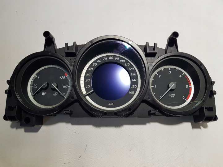 Instruments tachymètre compte tours Horloge montre tableau bord MERCEDES W204 LIFT 2049004308